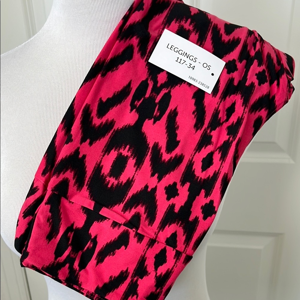 NWT Lularoe OS leggings